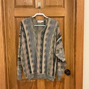 Vintage Chevron Striped Knit V-Neck Wool Blend Sweater. Large